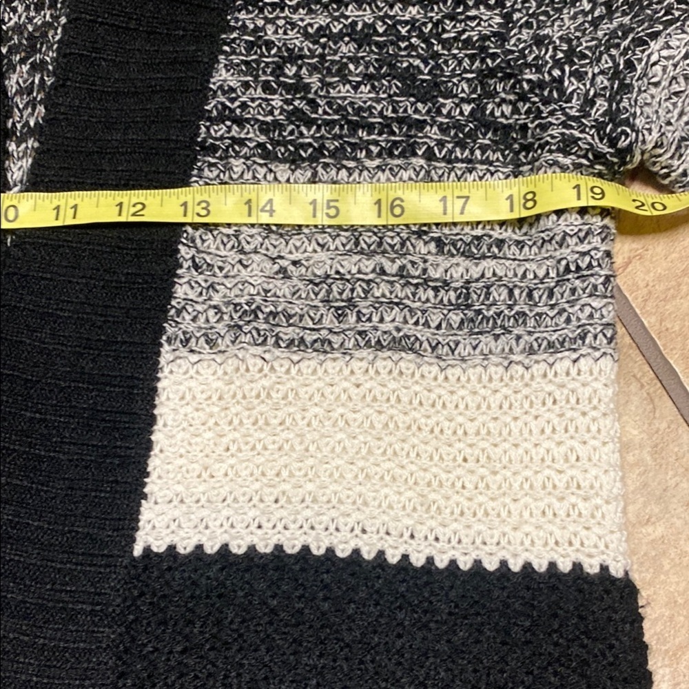 Black and White Striped Medium Cardigan Sweater Collegiate Fall Office - Picture 8 of 14